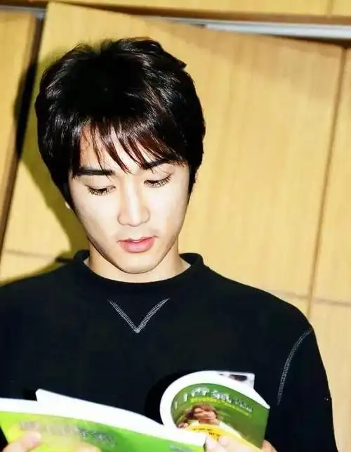 50岁的年龄30岁的身体这就是韩国欧巴宋承宪保养得很好