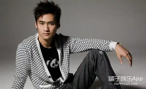 袁弘年轻时因惊艳的古装被评为天涯四美之一