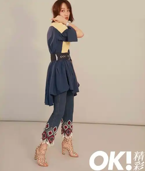 蓝盈莹时尚杂志大片曝光 造型多变个性前卫