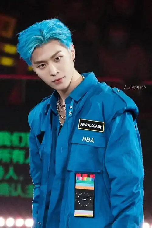 「消息」今天继续被蓝发范泽言刷屏的一天 小留投递