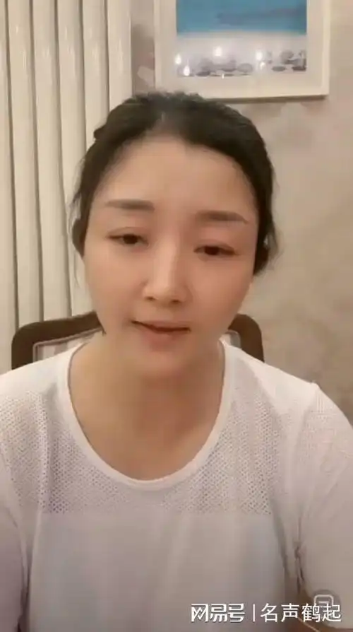 音乐人祁隆前妻乐凡在直播间开撕澄清了网传关于自己的两点问题