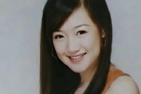 还记得《粉红女郎》哈妹吗?今42岁上综艺,与鲜肉同框年轻似少女