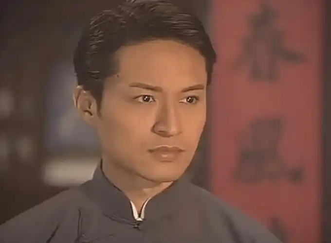 演了《雪珂》《青青河边草》《梅花烙》等一系列琼瑶剧的马景涛声名大