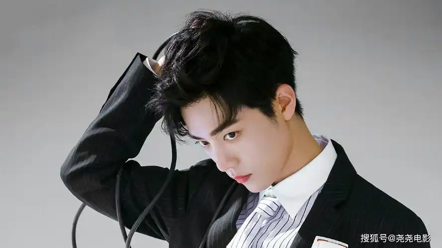 2021电视剧推荐《斗罗大陆》!6点带你认识,人见人爱的肖战