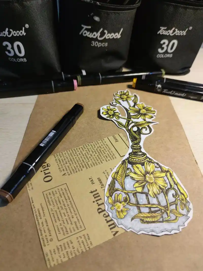 复古香水瓶!95#画画日常 #马克笔手绘  - 抖音