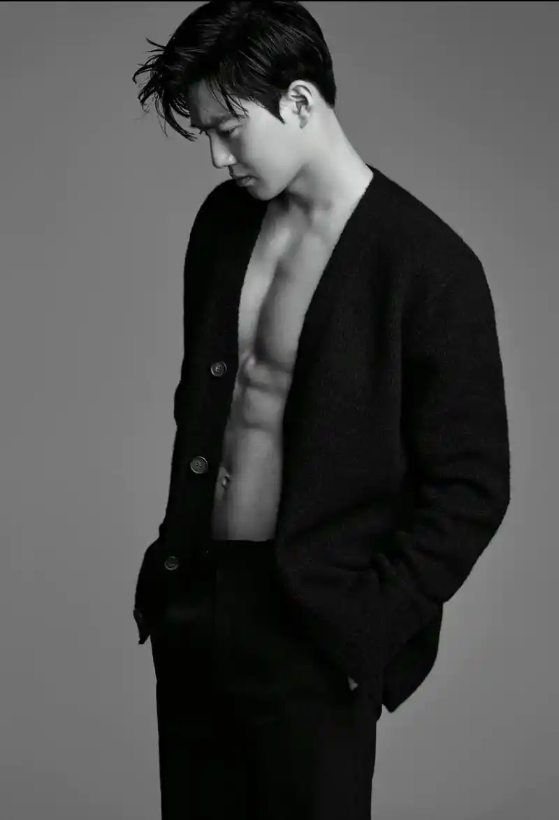 7315夜晚时间到94 #suho #金俊勉  #腹肌 - 抖音