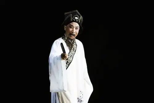 伟大的戏剧家关汉卿,以其独特视角,讲述着他的同乡,同是山西运城人