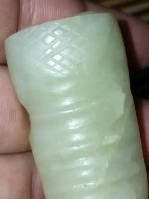 关于红山在用螺旋纹走阴刻线的一点思考于推敲