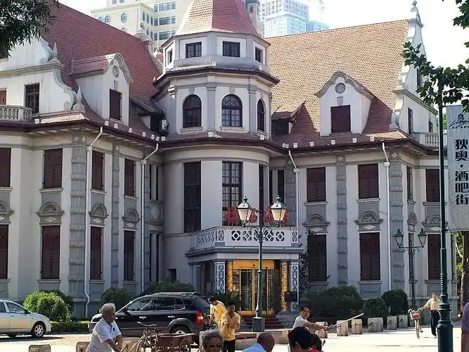 p>袁世凯故居位于河南省 a target="_blank" href="/item/周口市