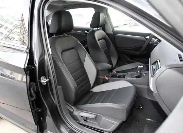 全款提大众速腾1.4t超越版,真皮方向盘 真皮座椅,这价格怎么样