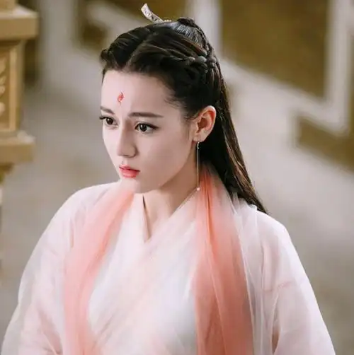 由迪丽热巴吴磊主演的《长歌行》即将开播,还公开了前8集的预告,从这