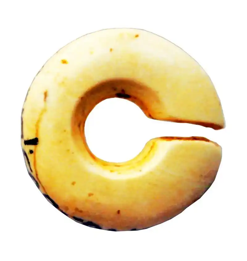 网红打卡地辽宁杠杠滴##美好辽宁欢迎您# 查海遗址 玉玦