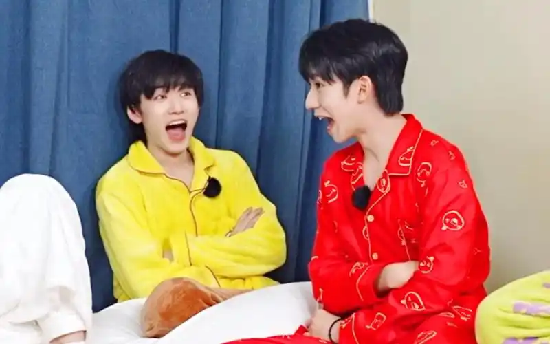 【宋亚轩】【贺峻霖】原来男孩子在一起也可以那么可爱呢!