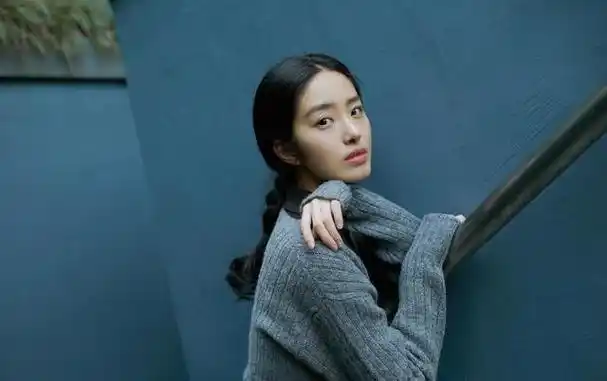 回顾33岁刘亦菲不再靠干爹如今淡然的神仙姐姐又回来了