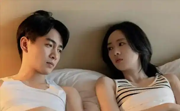 赵丽颖10年前开的一枪10年后正中陈晓眉心他俩不得不说的故事