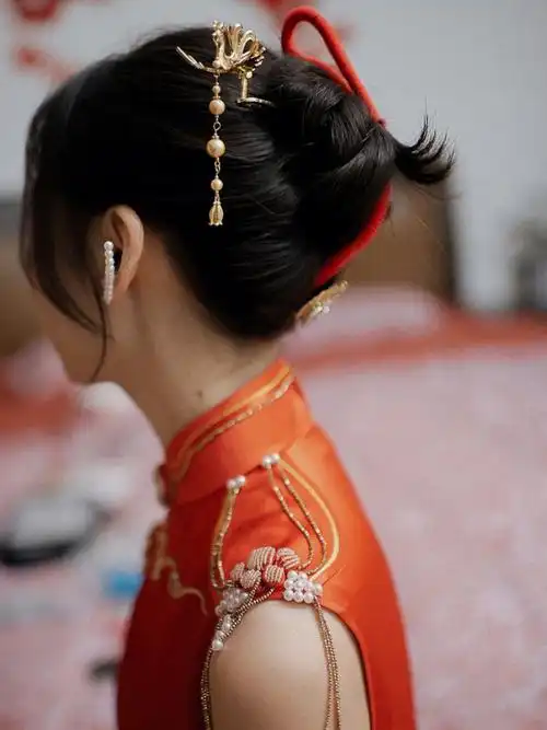 减龄红头绳中式旗袍造型