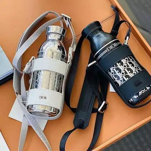 dior迪奥保温壶斜跨尼龙提花牛皮肩带时尚不锈钢水杯易烊千玺水杯