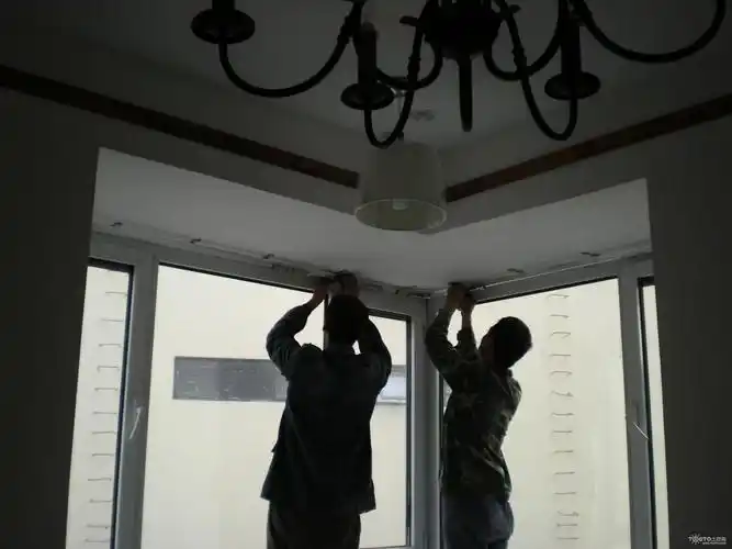 毕节室内安装吊灯和其他五金件