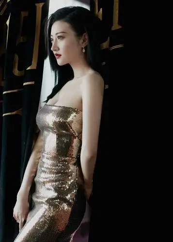 景甜看起来那么白富美,是因为她的金系美人属性?