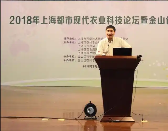 市绿化市容局副局长顾晓君.