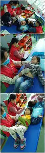 我们的晨检工作:每天宝贝们入园前都要检查幼儿有没异常现象,并拿卡进