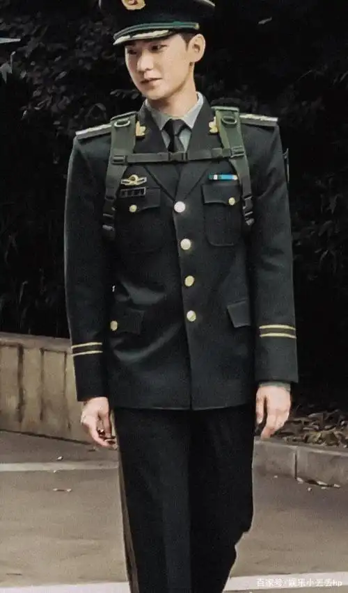 当杨洋穿上军装,羊毛:"这还是我认识的哥哥吗?