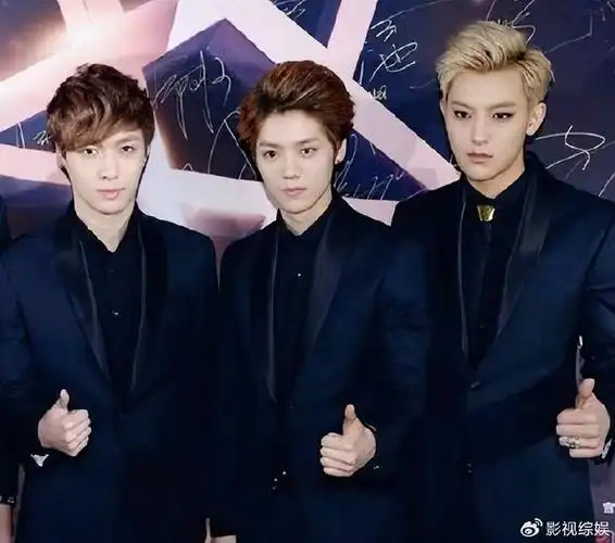 张艺兴事业超鹿晗黄子韬打造女团正面照曝光却遭吐槽没辨识度