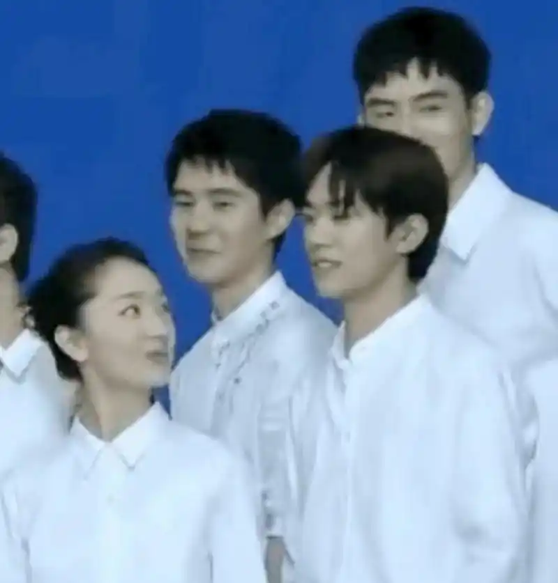 易烊千玺,周冬雨,刘昊然三人眼中满是情绪!