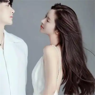 浪漫成熟情侣头像一左一右配对