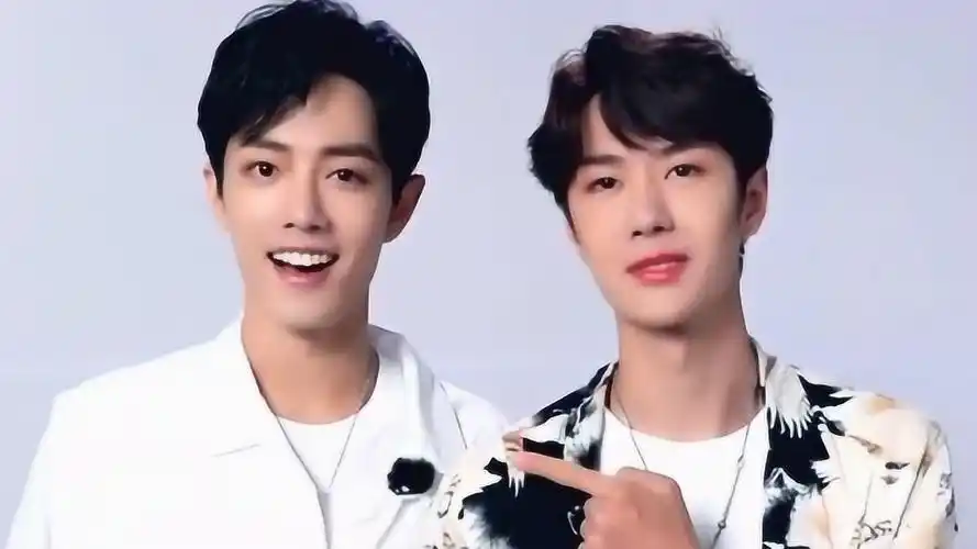 王一博和肖战同框,这次一个不是被迫营业,一个不是按头营业