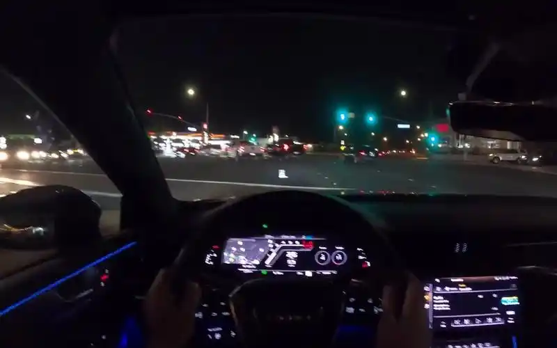 第一视角 奥迪rs7 sportback 夜间驾驶