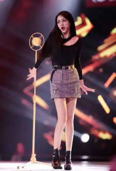 谢可寅舞台照图片1010