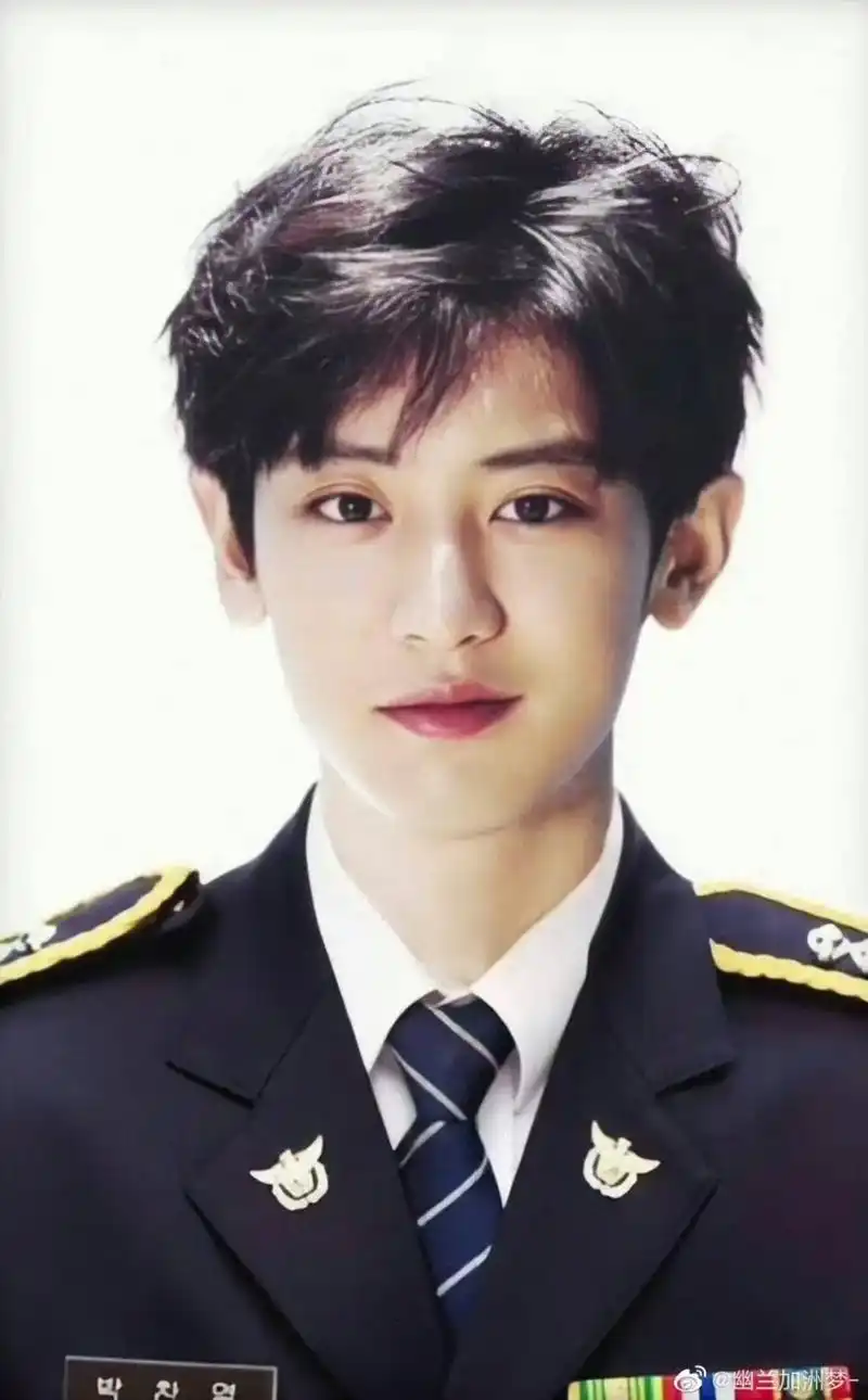 exo证件照.#exo #朴灿烈 #吴世勋 #边伯贤 #都暻 - 抖音