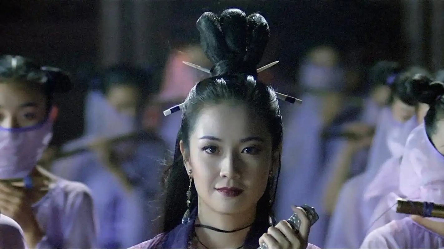 【《唐伯虎点秋香》之春香贾天怡】 1993年周星驰的《唐伯虎点秋香》