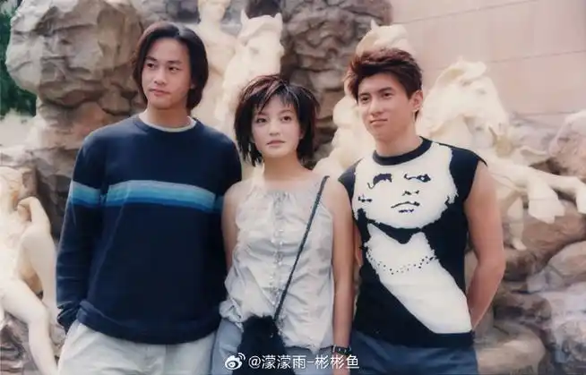 又是为赵薇心动的一天#  我薇与何润东,吴奇隆宣传《缘 妙不可言》