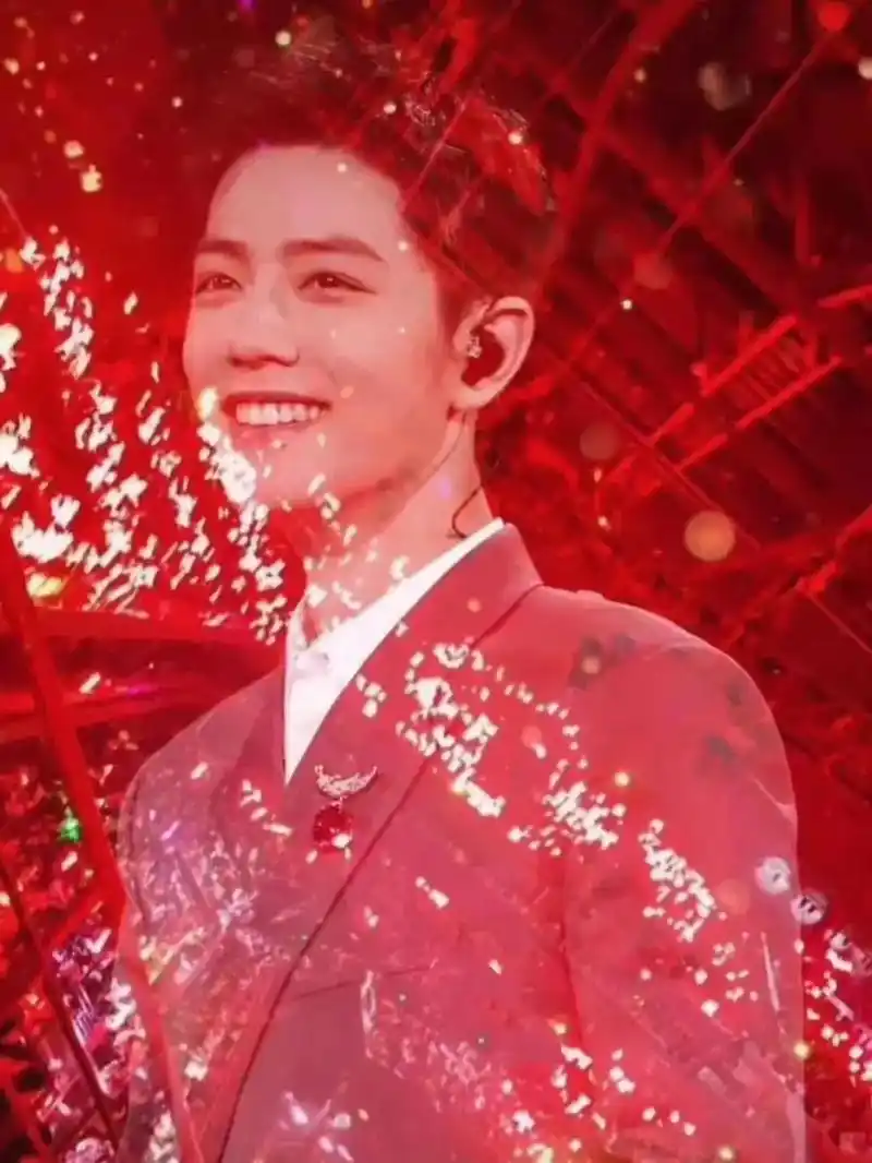 肖战 祝红海两周年,小飞侠生日快乐! - 抖音