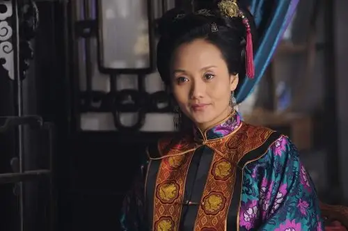 李颖热爱拍戏过年不回家 横店跨年拍《后宫》