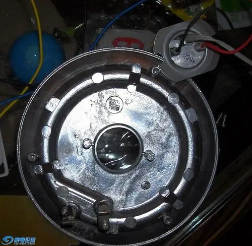 初次上电饭煲拆解图,有图有说明.(附-更换电池图)