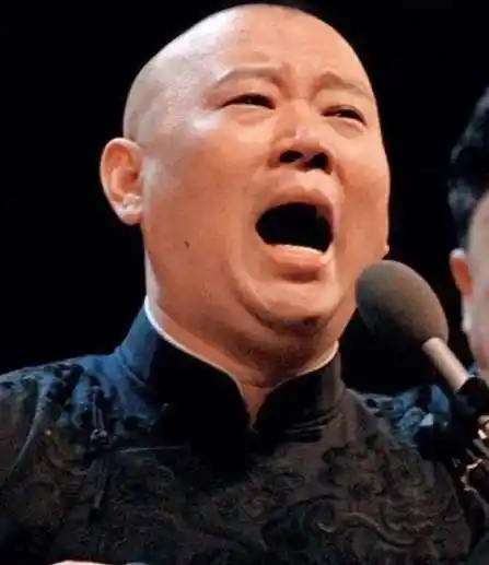 德云社龙字科学员直播追梦:喊话郭德纲,寻求机会与突破_挑战_创新