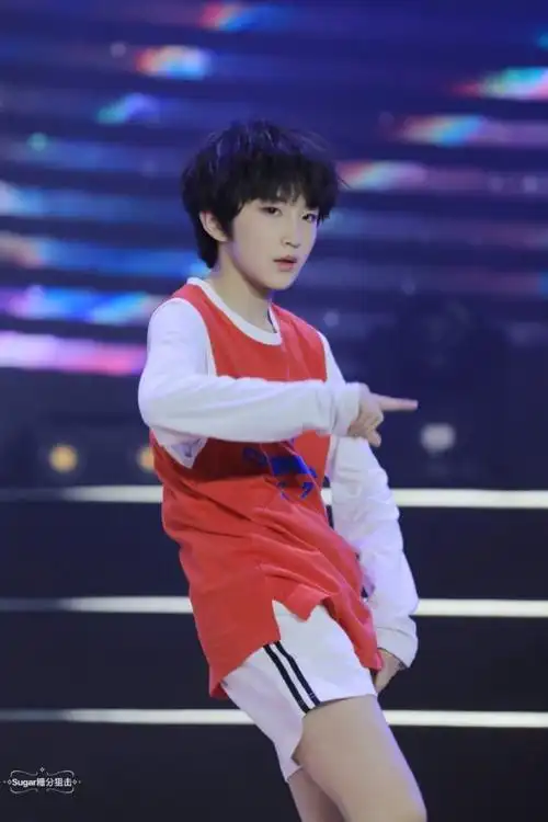 【赵冠羽】舞台