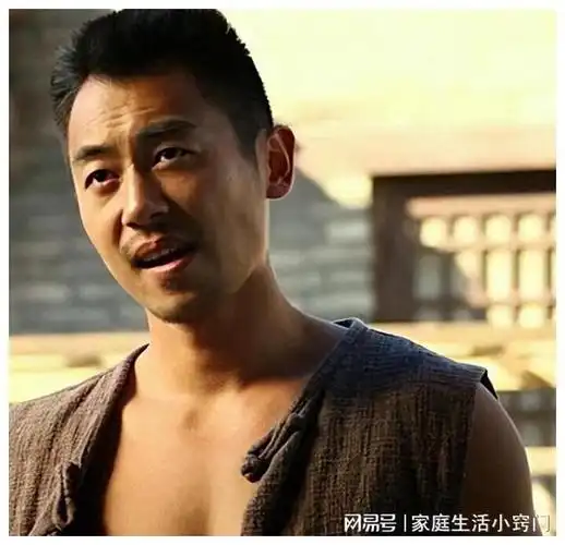 嘲讽郭麒麟后,朱亚文逐渐消失在大众视野,现在看来一切有迹可循