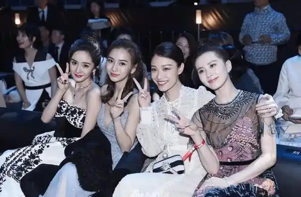 女明星同台才能看出什么叫顶级骨相