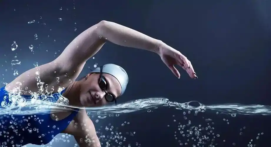 游泳技巧丨为什么你的自由泳游不了长距离?_动作