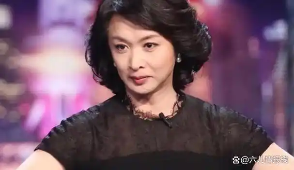 金星变性前曾有妻子,同居10年,离婚时还怀着孕,如今怎么样?