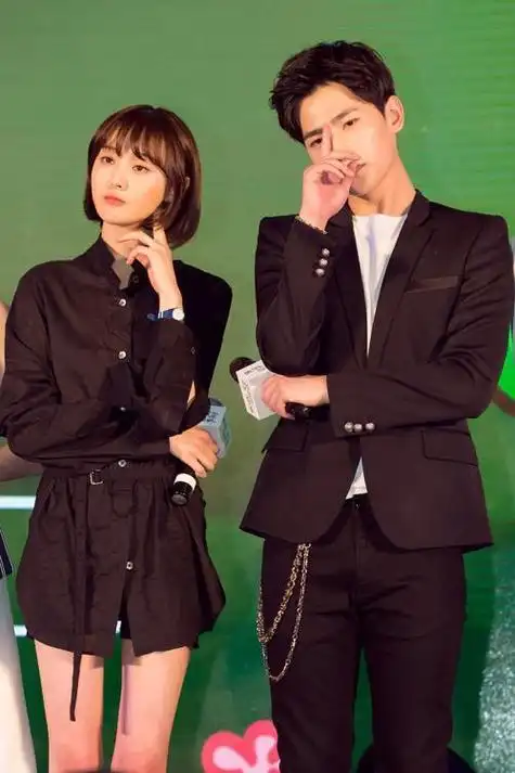 假设他们真的恋爱了,我会祝福李易峰和赵丽颖,但第七对叫人反感