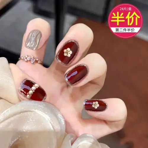 美甲贴片ins风高级感2021新年指甲新款成品穿戴甲秋冬可拆卸甲片