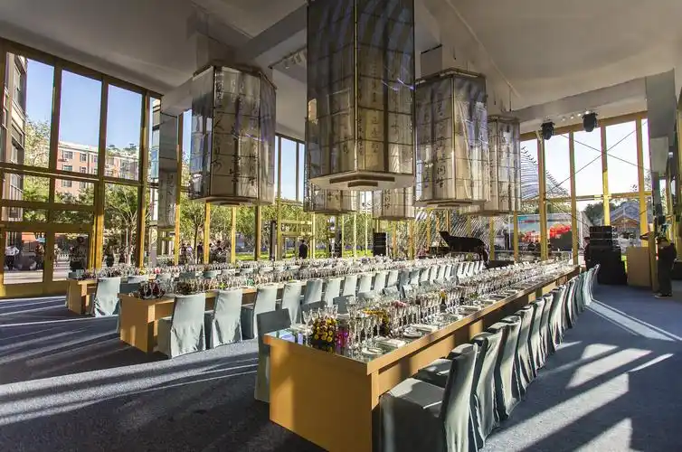 王府中环星辉晚宴现场布置