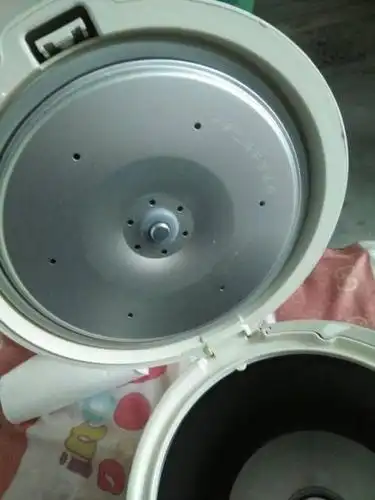 苏泊尔电饭煲内盖怎么拆洗