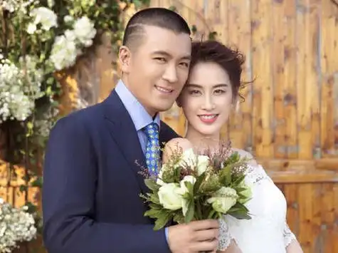 巨力集团杨子多有钱 杨子家庭背景父母做什么的 杨子的母亲资料