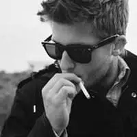 抽烟的图片_微信头像图片大全